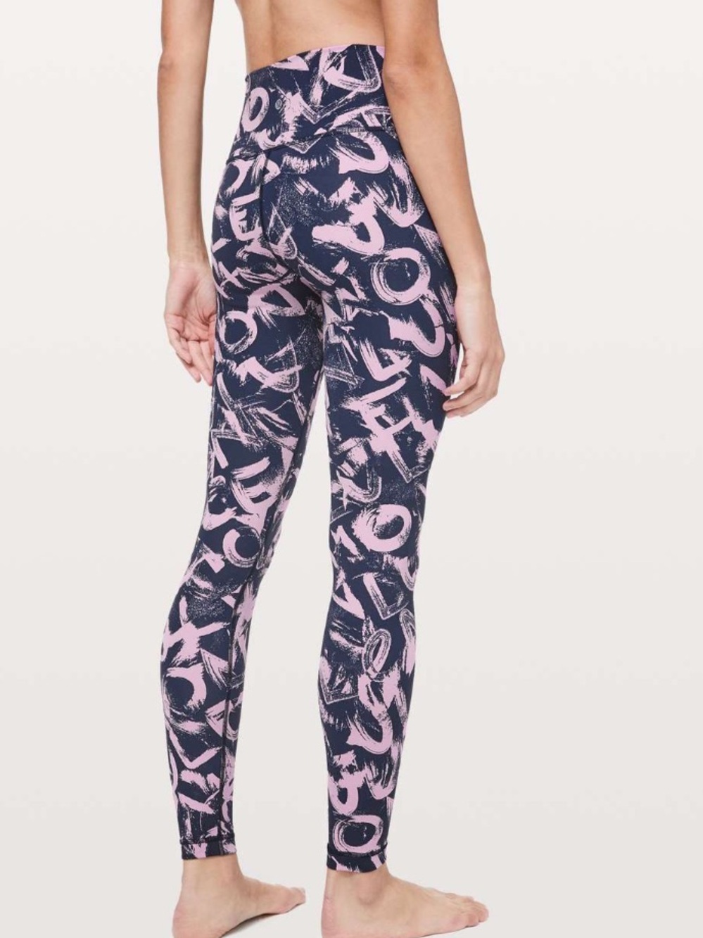 Lululemon Wunder Under High-Rise Tight *Luxtreme 28"
Graffiti Pop Antoinette